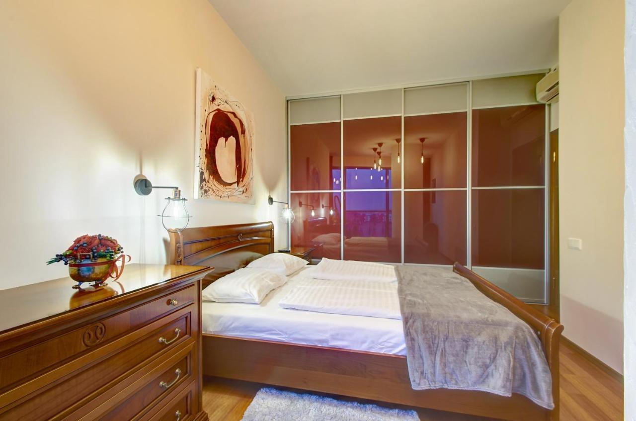Helios 19 Luxury Vilnius Apartment ภายนอก รูปภาพ